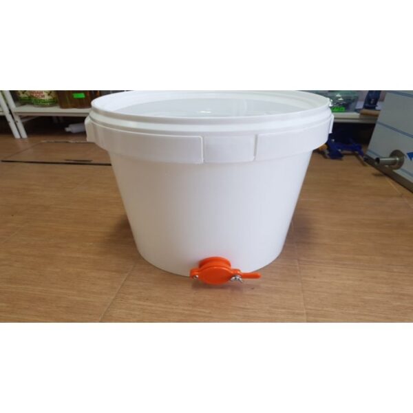 kofa-za-pchelen-med-s-kran-25kg-18l dve